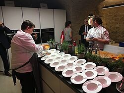 Vorbereiten der Teller