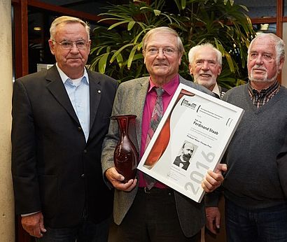 Professor Müller-Turgau-Preisträger Dipl.-Ing. Wolfgang Heeß (2002), Dipl.-Ing. Ferdinand Staab (2016), Prof. Karl Bayer (2011), Prof. Wolfgang Prollius (2015)