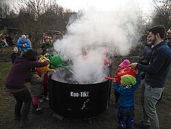 Aktionstag Biokohle auf der Kinder- und Jugendfarm Oestrich-Winkel