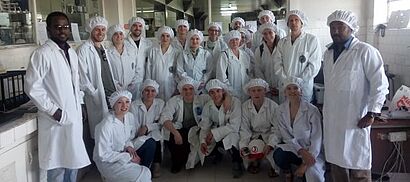 Gruppenbild während der Führung im Weingut