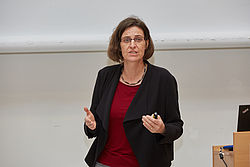 Prof.Dr.Ilona Leyer