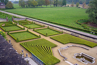 Eine symmetrisch angelegte Parkanlage © Hochschule Geisenheim