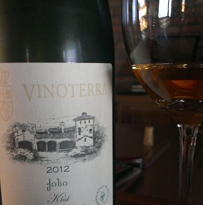 Weinflasche und Weinglas