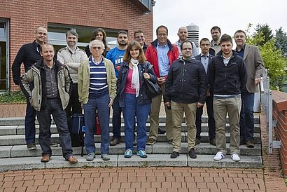 Die internationale Projektgruppe auf dem Campus der Hochschule Geisenheim (1. v. r.,  mittlere Reihe: Gastgeber Prof. Dr. Rainer Jung).