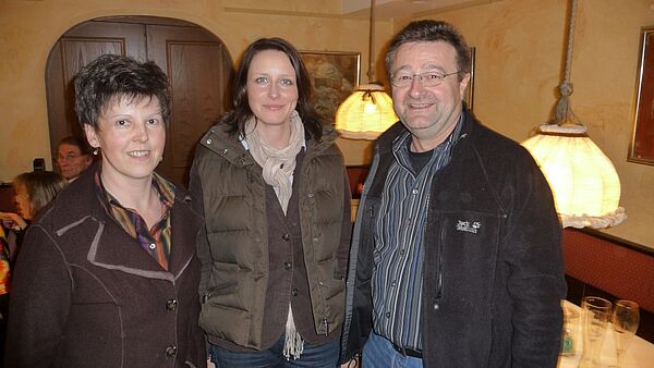  Vize-Präsidentin Renate Werum  und Alumni Mitglieder 