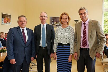  Rodney Harris, Jan Bailey, Stellvertretende Botschafterin und Konsulin,Klaus Peter Willsch