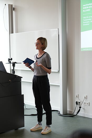 nRNA-TdF - 06 - Moderation Ronja Hallerbach (Moderatorin & Umweltwissenschaftlerin)