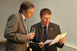 Professoren lesen Zettel