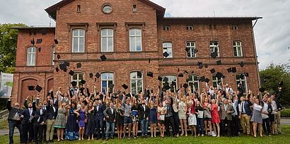Absolventen Gruppenbild