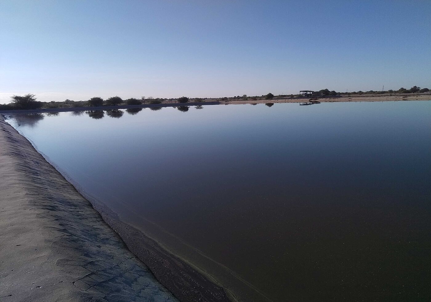 Pondbecken für die Speicherung von Brauchwasser Pondbecken für die Speicherung von Brauchwasser