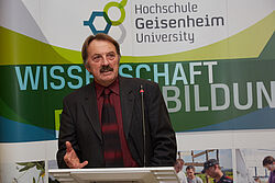 Herr Weber während Rede 