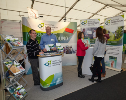 besuchter Stand der Hochschule