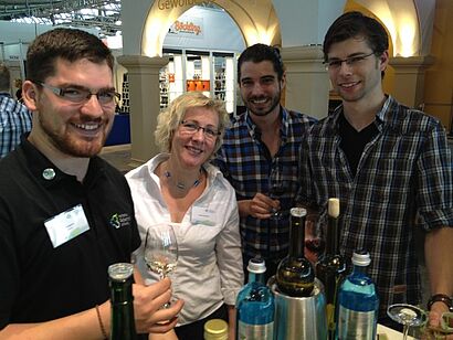 Ulrike Schneider und Felix Egerer bei der Beratung