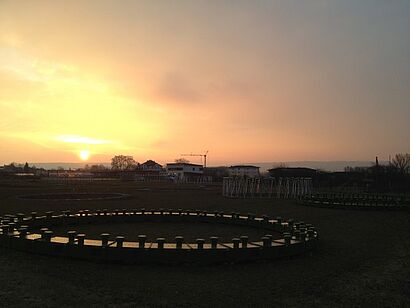 Sonnenaufgang und Versuchsgelände