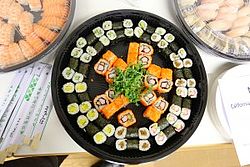 Maki-Sushi: California Roll 　カリフォルニア巻き und andere