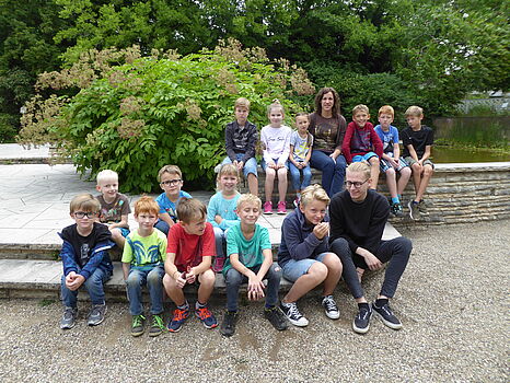 [Translate to English:] Gruppenfoto der Ferienfreizeit 2017